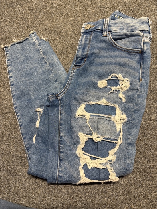 American Eagle Outfitters Denim - American Eagle Outfitters Distressed Light Blue Skinny Jeans